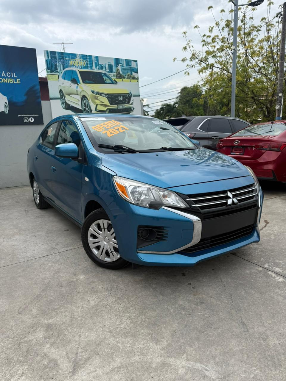 Mitsubishi Mirage Básico