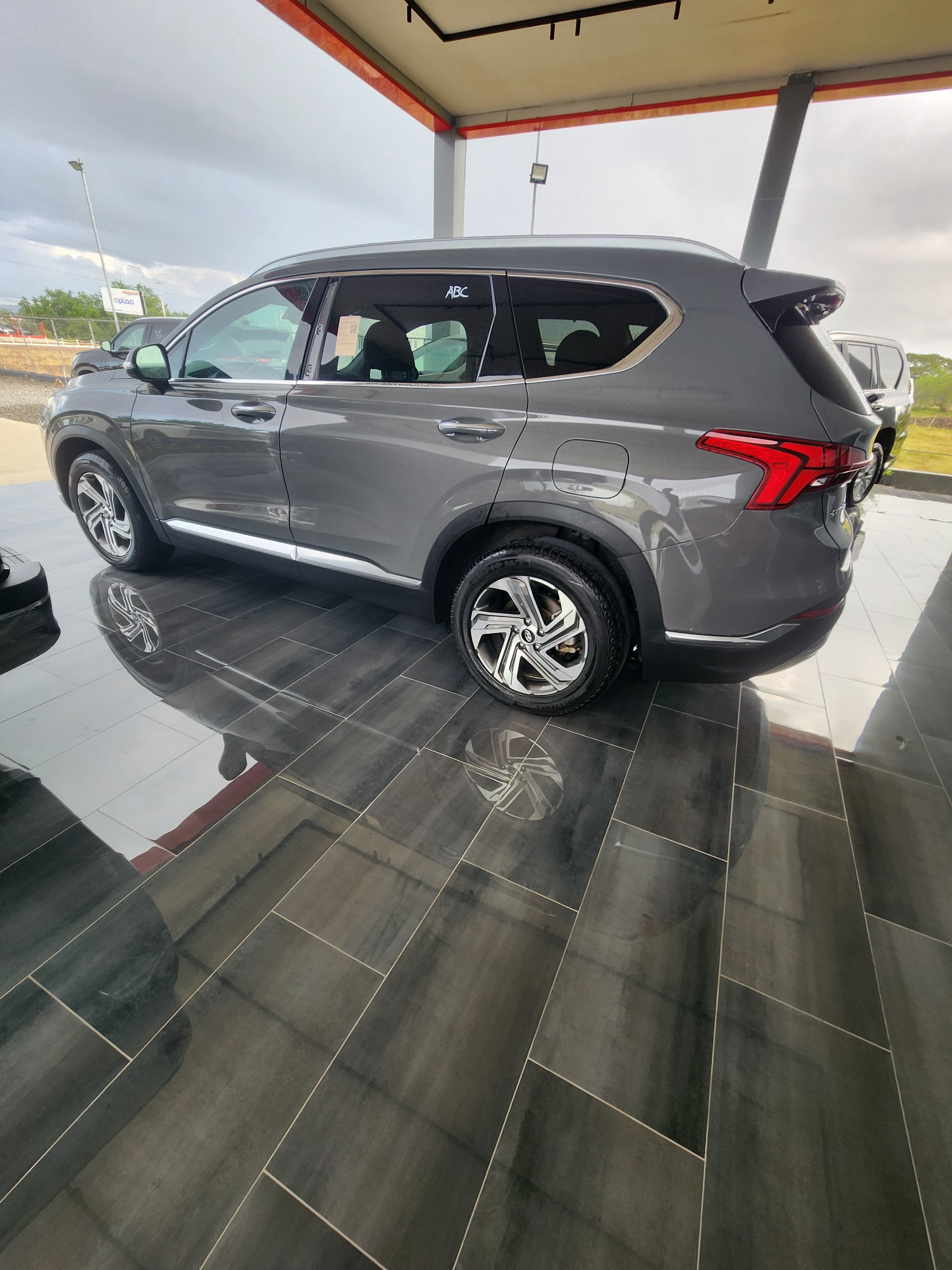 Hyundai Santa Fe SEL