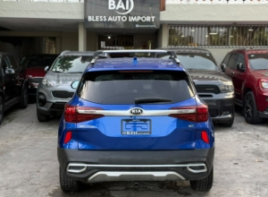 Kia Seltos EX