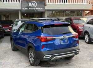 Kia Seltos EX