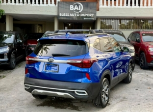 Kia Seltos EX
