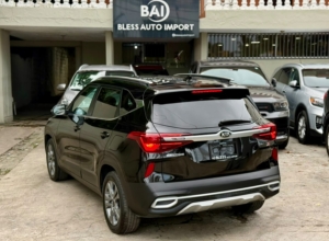 Kia Seltos S