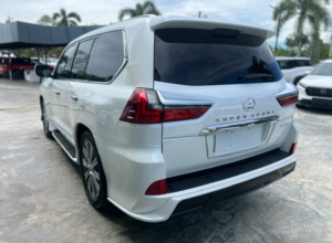 Lexus LX 570