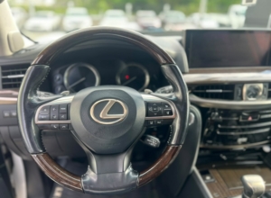 Lexus LX 570