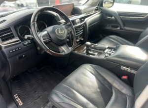Lexus LX 570