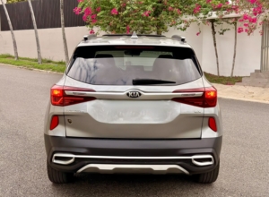 Kia Seltos EX