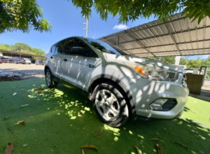 Ford Escape S